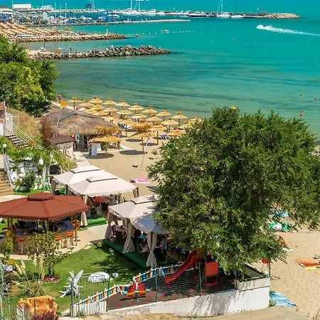 Triumph Holiday Village Apartment